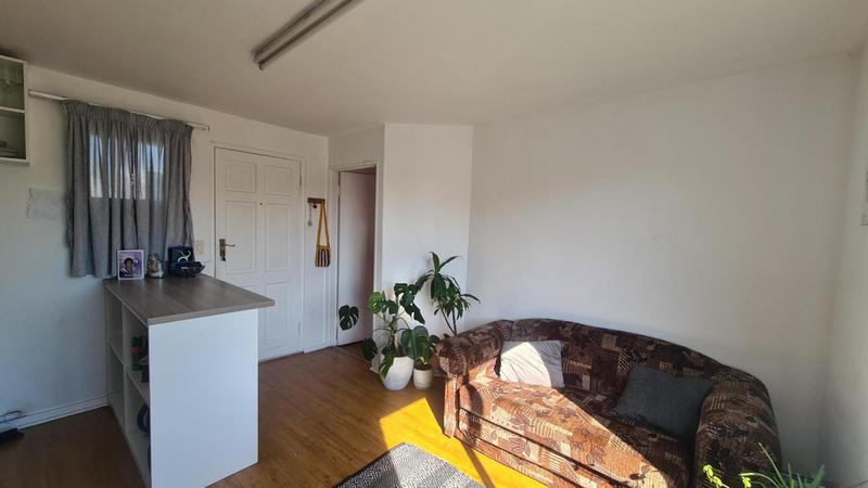 1 Bedroom Property for Sale in Springbok Park Western Cape